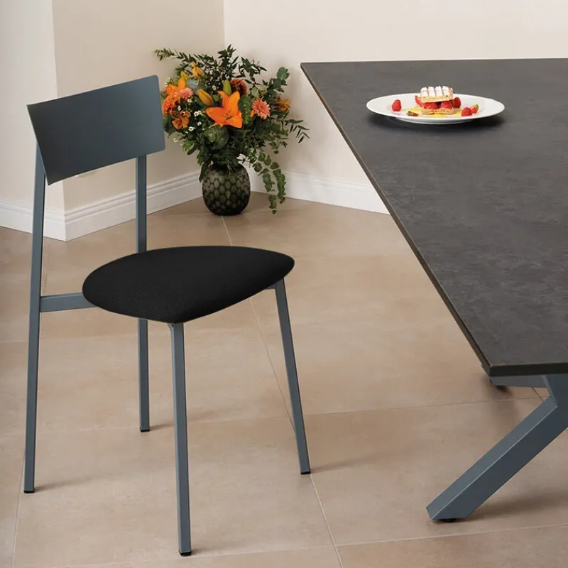 Carrier Anémone ® Chaise française avec assise en tissu rembourrée et dossier métal> Chaise De Salle à Manger