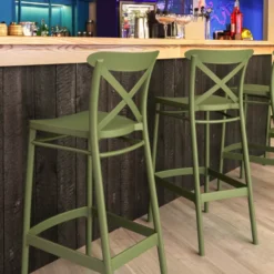 Cross Tabouret de bar moderne avec dossier en polypropylène> Tabouret De Bar (assise +/- 80 Cm)