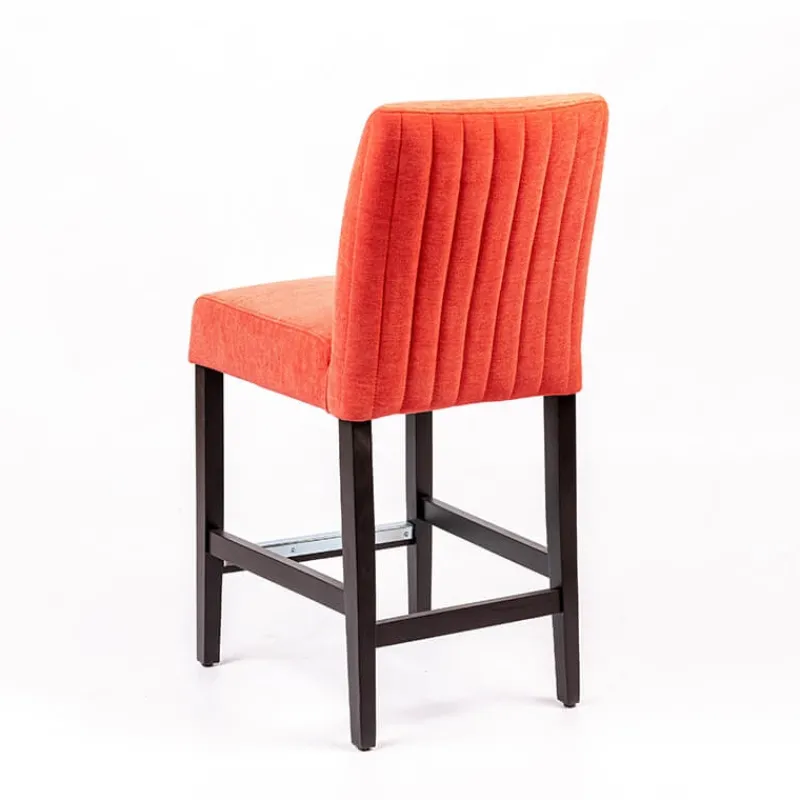 Sessio Fritz line Tabouret snack avec dos matelassé en tissu et pieds en bois> Tabouret Snack (assise +/- 65 Cm)|Tabouret De Bar (assise +/- 80 Cm)