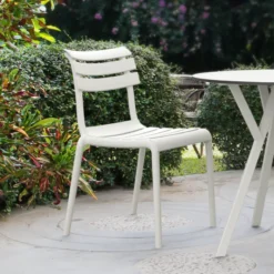 Helen Chaise de jardin moderne empilable en polypropylène> Chaise De Jardin
