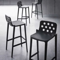 Isidoro Tabouret de bar d'extérieur moderne empilable avec dossier ronds ajourés><noscript><img width=