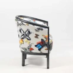 Paget Julien Fauteuil tonneau pour salon fabrication française en tissu et bois massif><noscript><img width=