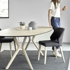 Mobitec Lena ® Chaise ajourée en tissu et pieds bois style moderne><noscript><img width=