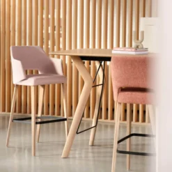 Mobitec Lena ® Tabouret snack en tissu avec accoudoirs et pieds en bois><noscript><img width=