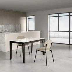 Cancio London Table design en Dekton avec pieds épingle en métal><noscript><img width=