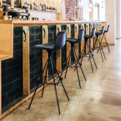 Enea Lottus ® Tabouret de bar ou snack pivotant design structure métal> Tabouret Snack (assise +/- 65 Cm)|Tabouret De Bar (assise +/- 80 Cm)