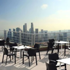 Maya Table carrée en stratifié><noscript><img width=