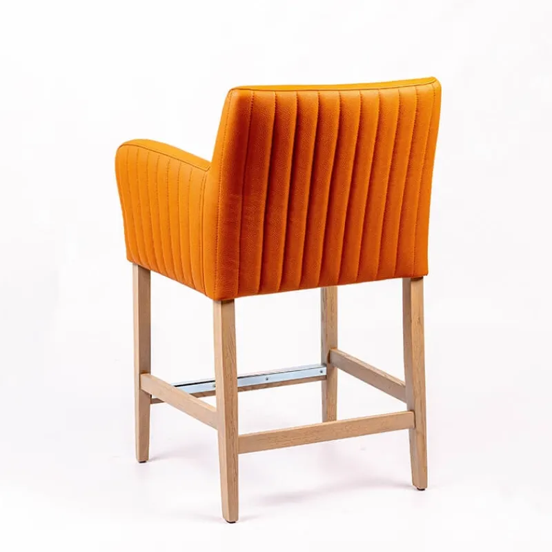 Sessio Moritz line Tabouret snack avec accoudoirs et dos matelassé pieds en bois> Tabouret Snack (assise +/- 65 Cm)|Tabouret De Bar (assise +/- 80 Cm)