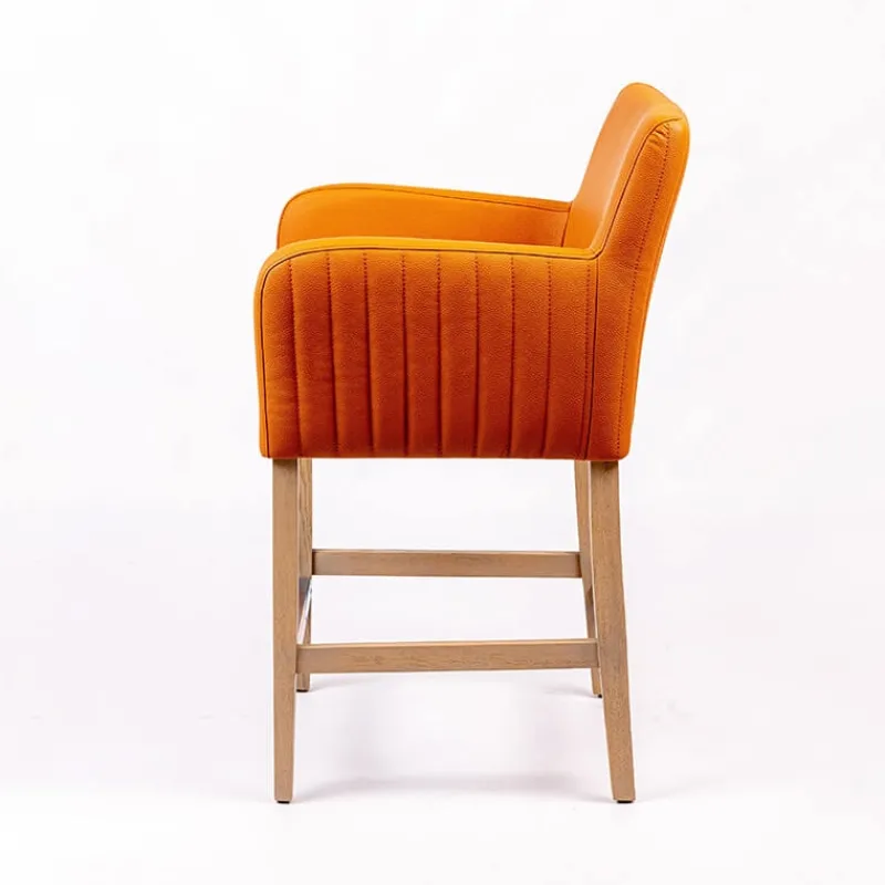 Sessio Moritz line Tabouret snack avec accoudoirs et dos matelassé pieds en bois> Tabouret Snack (assise +/- 65 Cm)|Tabouret De Bar (assise +/- 80 Cm)