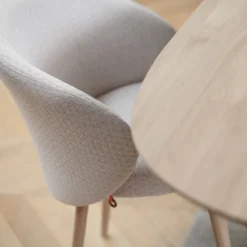 Mobitec Neo ® Fauteuil cosy confortable en tissu et pieds bois><noscript><img width=