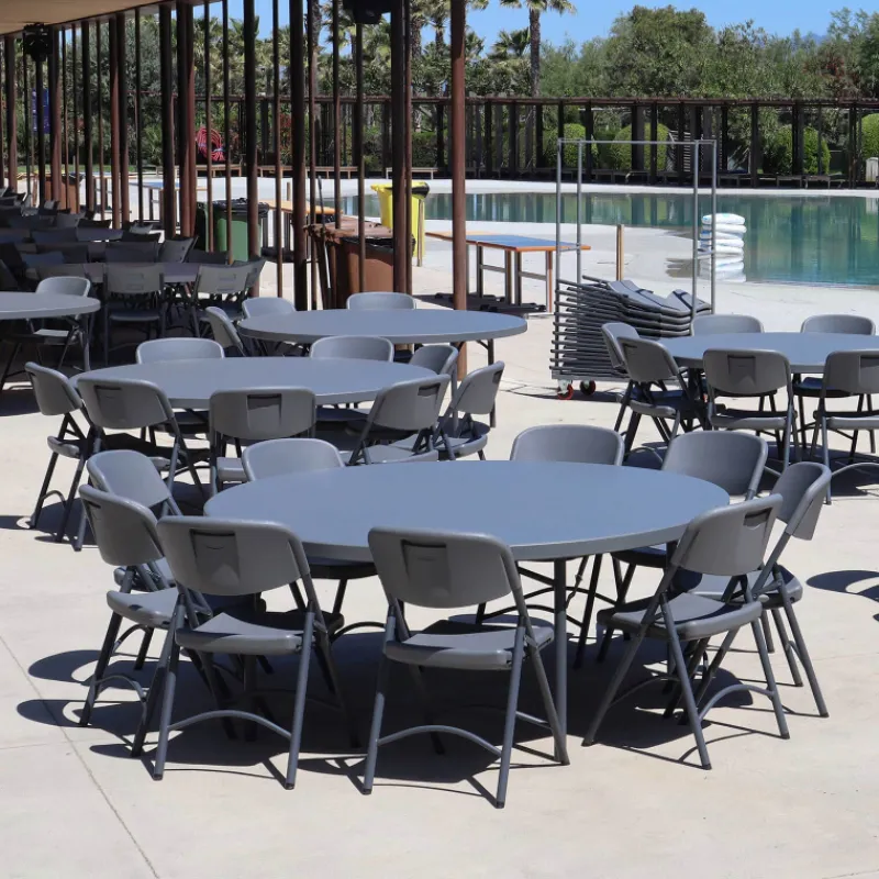 NormanChaise pliante en polyéthylène gris foncé> Chaise De Cuisine