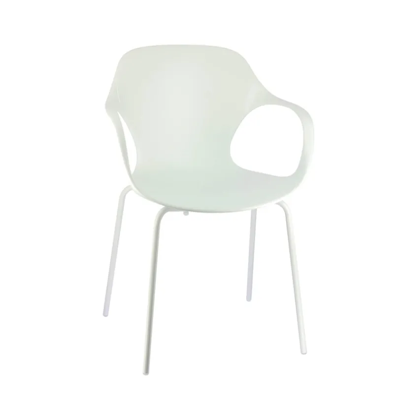OPS ! Connubia© Fauteuil design italien empilable en polypropylène avec pieds en métal> Chaise De Cuisine|Chaise De Salle à Manger