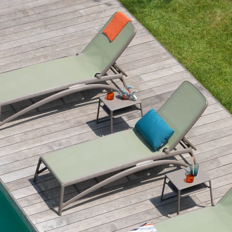 Pop Table basse de jardin carrée empilable en polypropylène> Table De Jardin