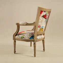 Paget Quentin Fauteuil cabriolet Louis 16 fabrication française en tissu et bois massif><noscript><img width=