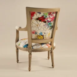 Paget Quentin Fauteuil cabriolet Louis 16 fabrication française en tissu et bois massif><noscript><img width=
