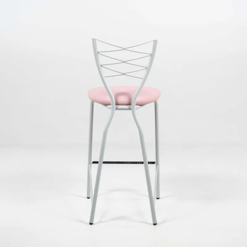 Carrier Romance ® Tabouret snack contemporain en synthétique et métal> Tabouret Snack (assise +/- 65 Cm)|Tabouret De Bar (assise +/- 80 Cm)