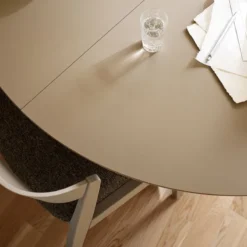 Skovby Table ronde extensible en Fenix et pied central en bois SM33><noscript><img width=