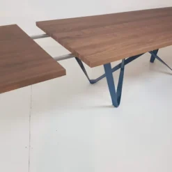 Tomasella Wave Table design extensible avec pied en métal><noscript><img width=